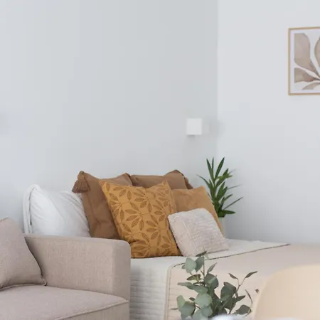 Vlc Host - Bellvis Apartment *