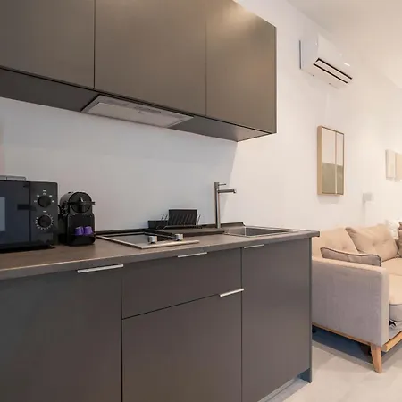Vlc Host - Bellvis Apartman *
