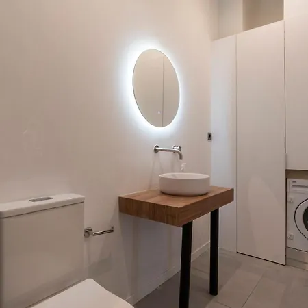 Vlc Host - Bellvis Apartman *
