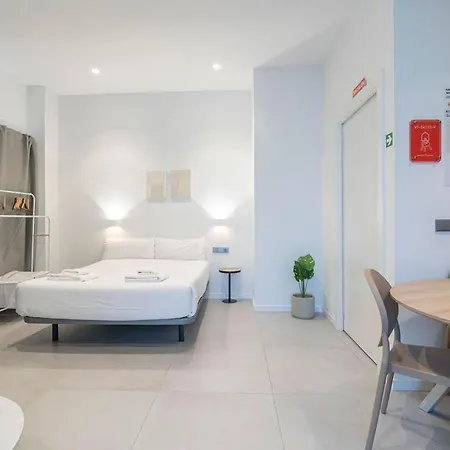 Vlc Host - Bellvis Apartament *