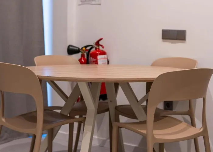 Vlc Host - Bellvis Apartman *